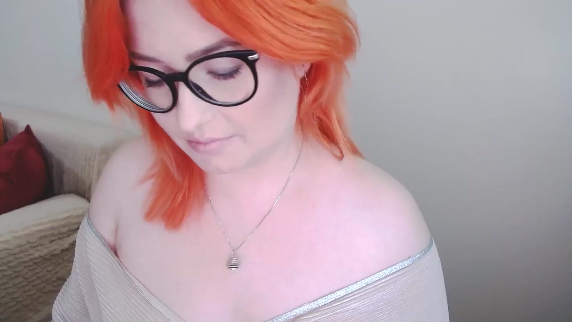 Gallery image thumbnail from EvaStar19's myfreecams stream on, 09/26/2024, 11:54 image 14 of 20