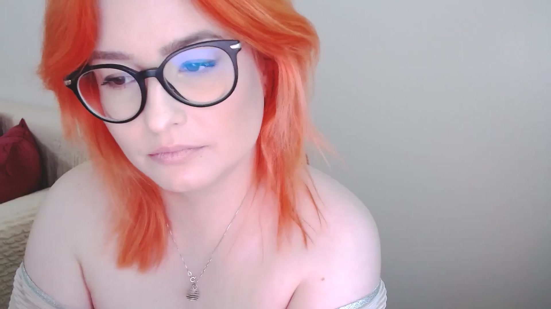 Gallery image thumbnail from EvaStar19's myfreecams stream on, 09/26/2024, 13:08 image 7 of 20