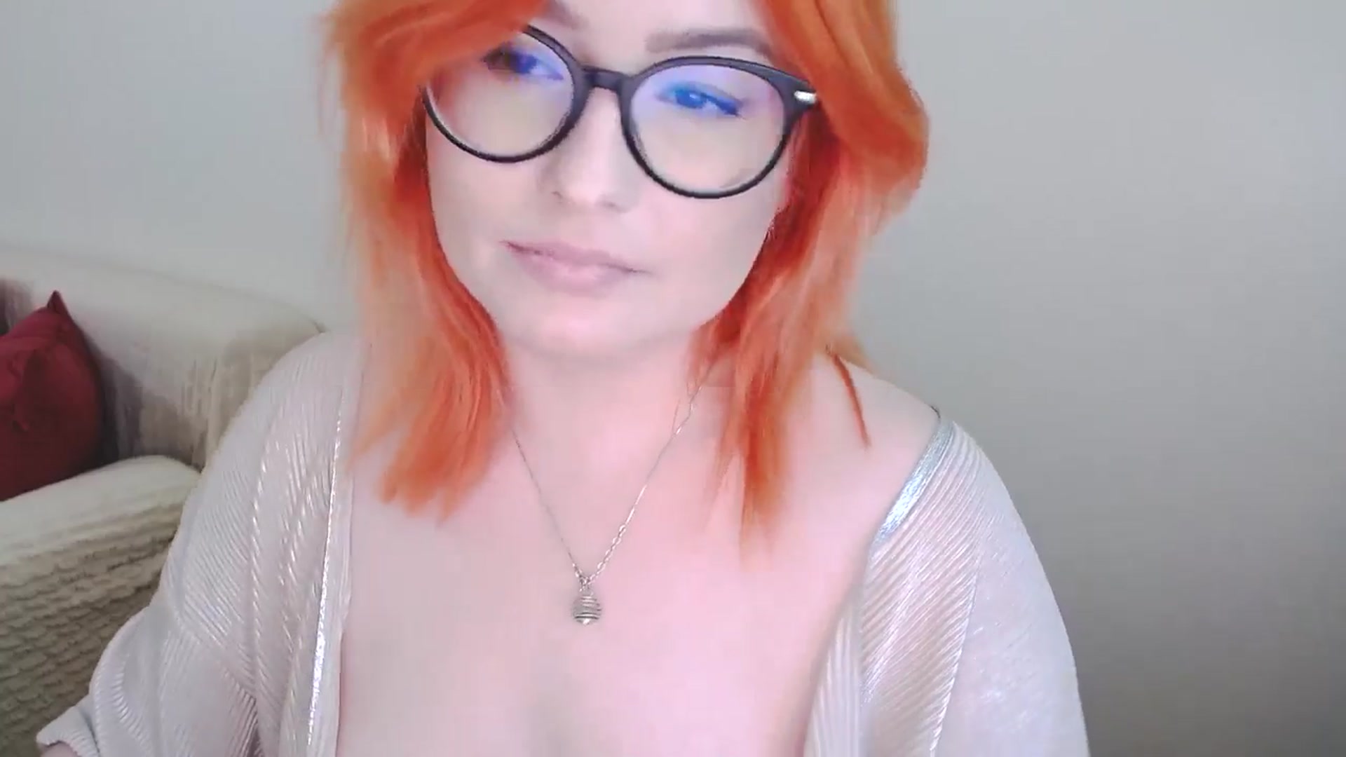 Gallery image thumbnail from EvaStar19's myfreecams stream on, 09/26/2024, 13:08 image 12 of 20