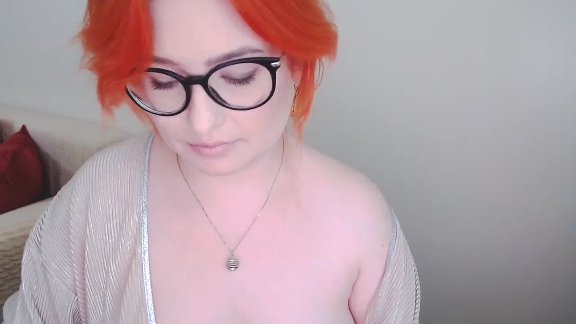 Gallery image thumbnail from EvaStar19's myfreecams stream on, 09/26/2024, 14:36 image 10 of 20