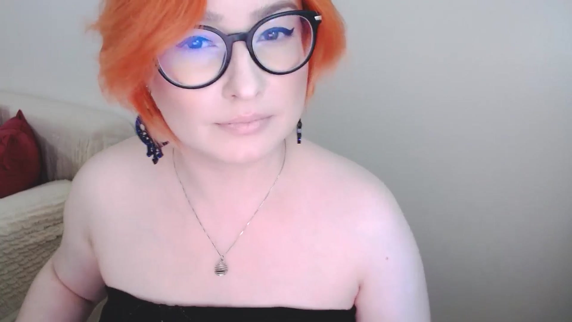 Gallery image thumbnail from EvaStar19's myfreecams stream on, 09/28/2024, 09:51 image 19 of 20