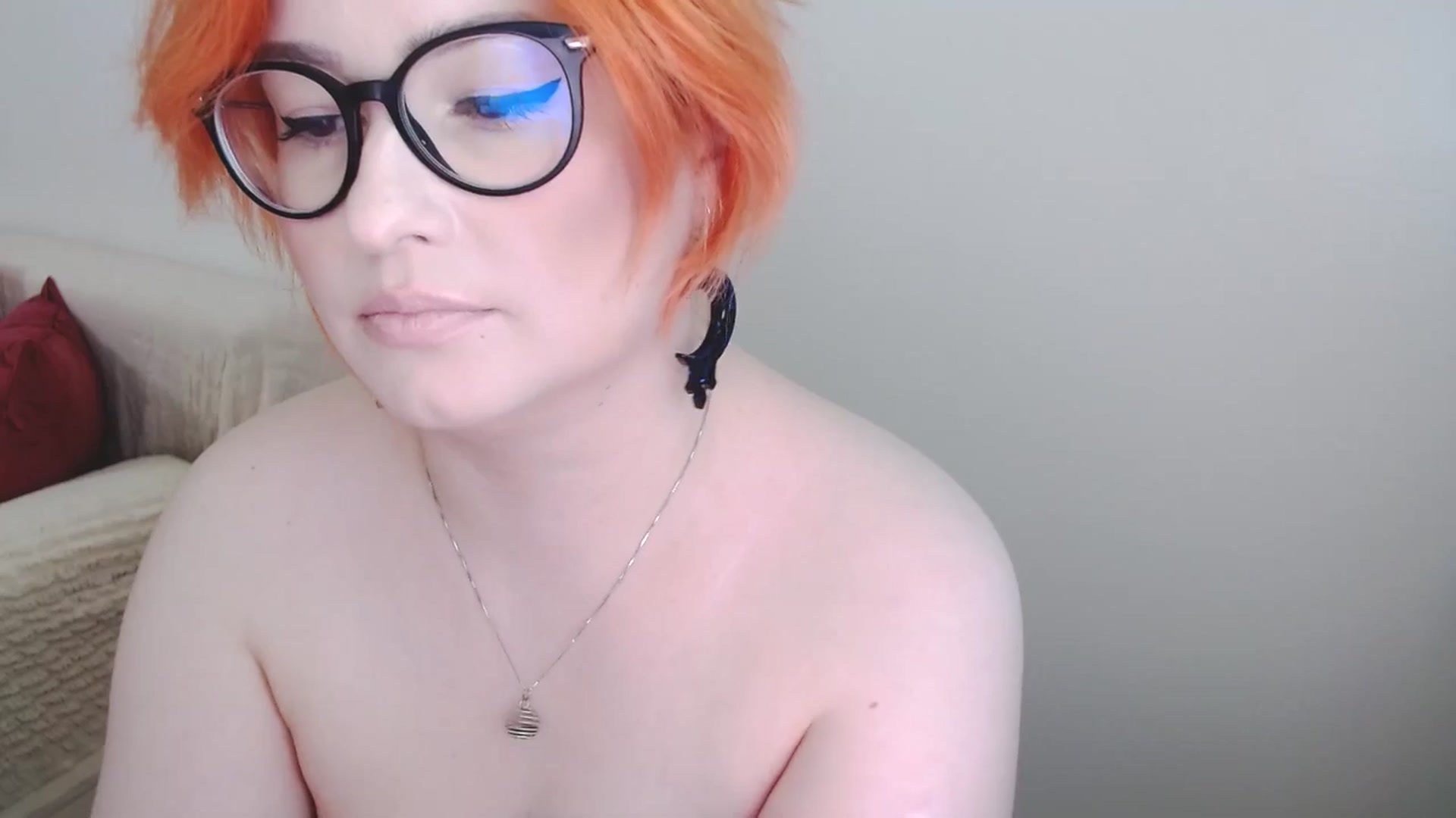 Gallery image thumbnail from EvaStar19's myfreecams stream on, 09/28/2024, 09:51 image 5 of 20