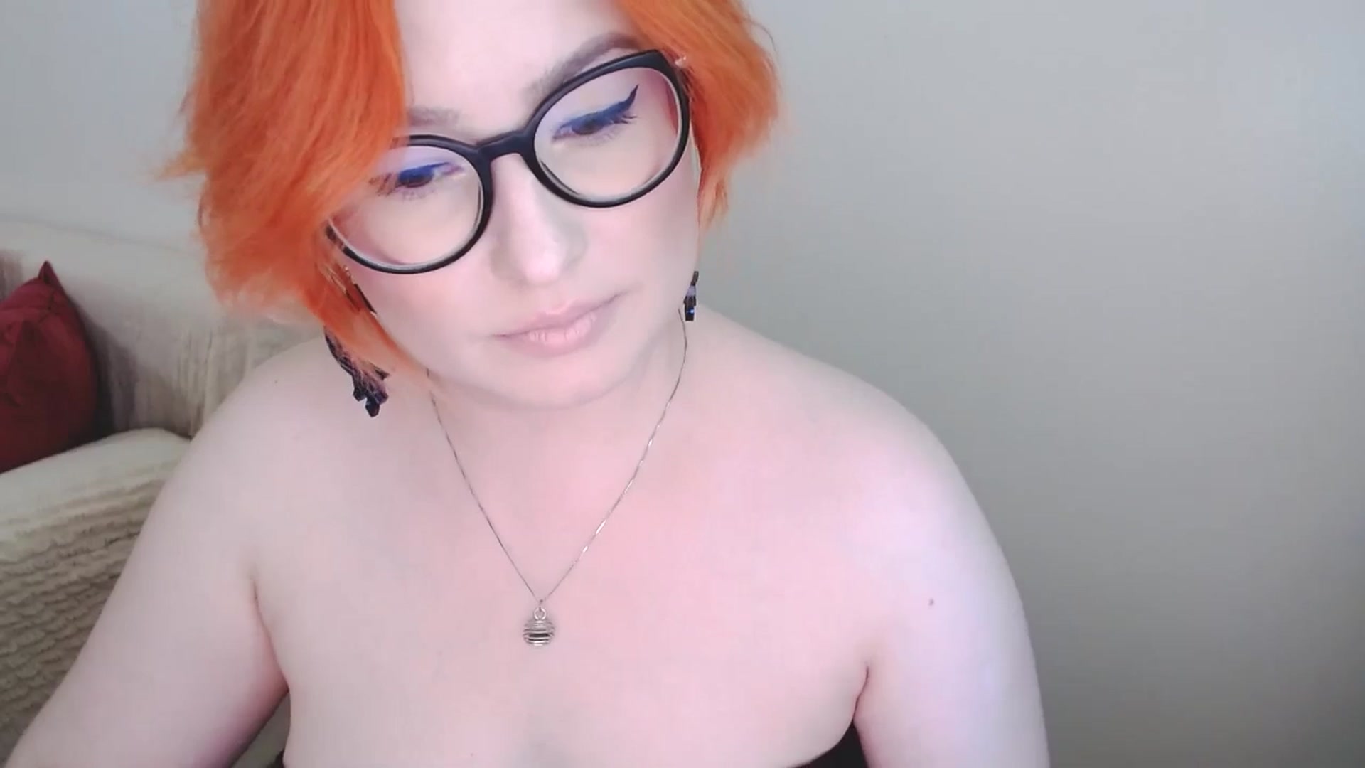 Gallery image thumbnail from EvaStar19's myfreecams stream on, 09/28/2024, 09:51 image 6 of 20