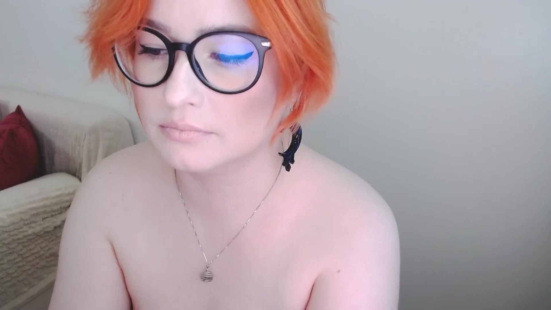Gallery image thumbnail from EvaStar19's myfreecams stream on, 09/28/2024, 09:51 image 16 of 20