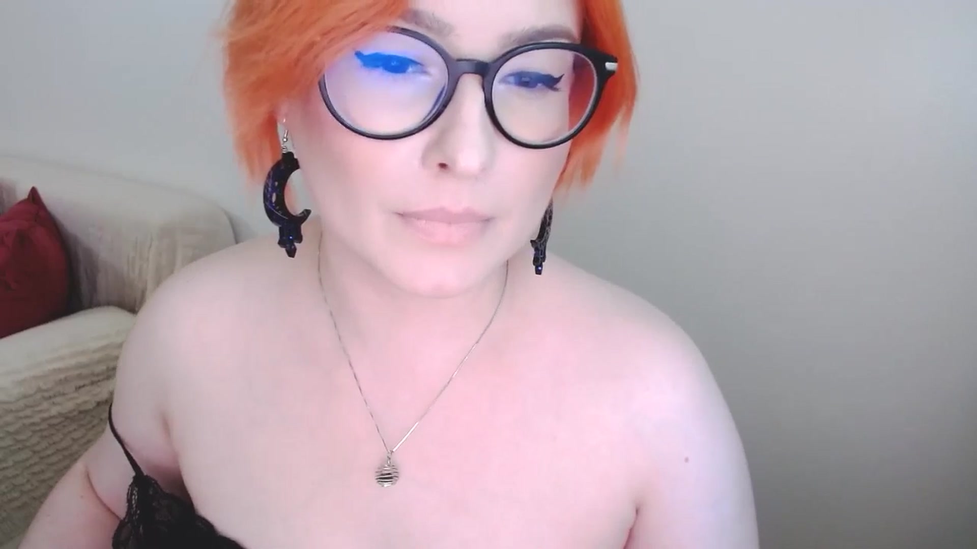 Gallery image thumbnail from EvaStar19's myfreecams stream on, 09/28/2024, 10:49 image 3 of 20