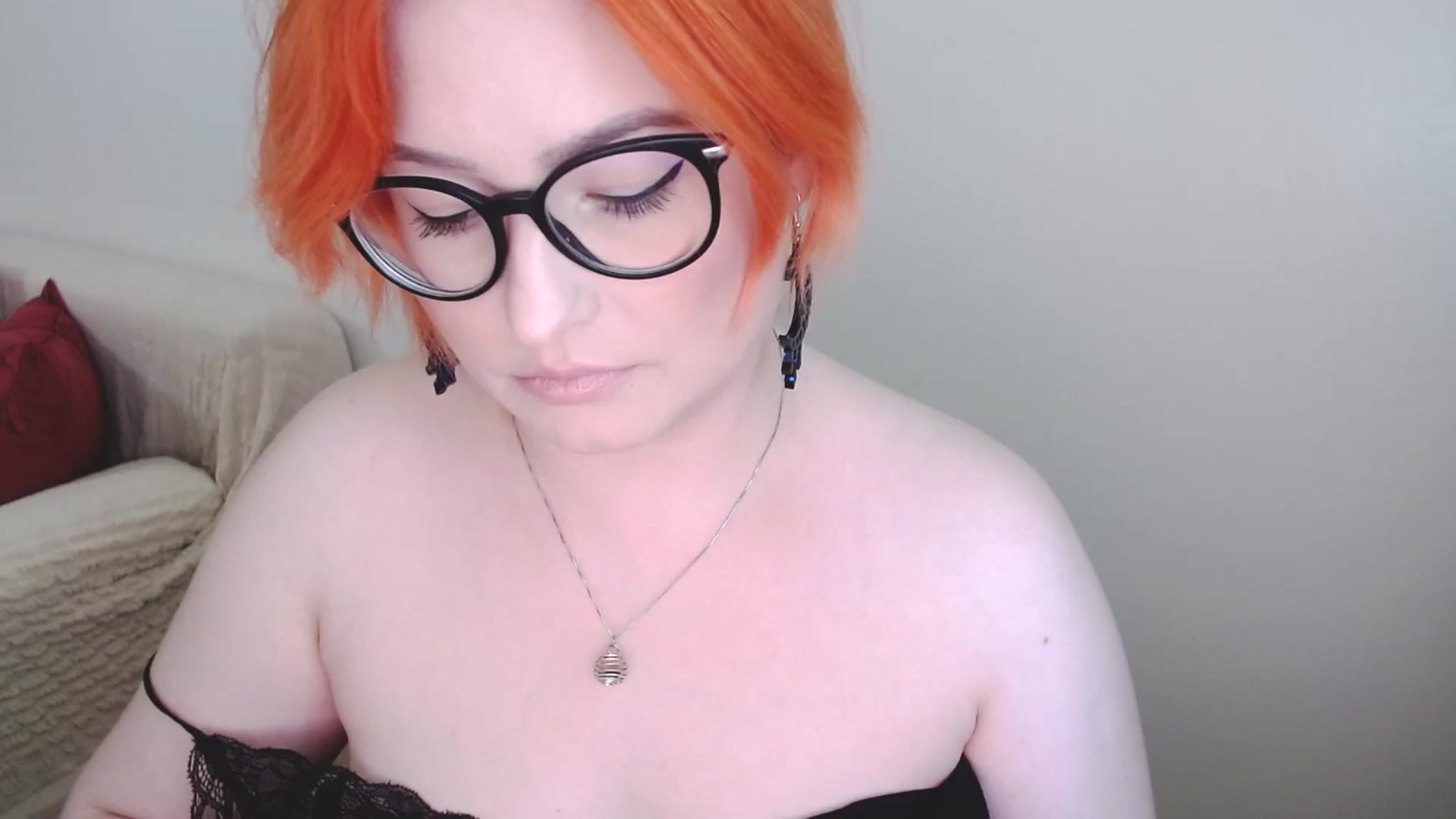 Gallery image thumbnail from EvaStar19's myfreecams stream on, 09/28/2024, 10:49 image 1 of 20