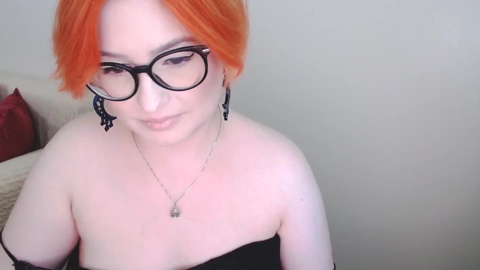 Gallery image thumbnail from EvaStar19's myfreecams stream on, 09/28/2024, 11:39 image 13 of 20