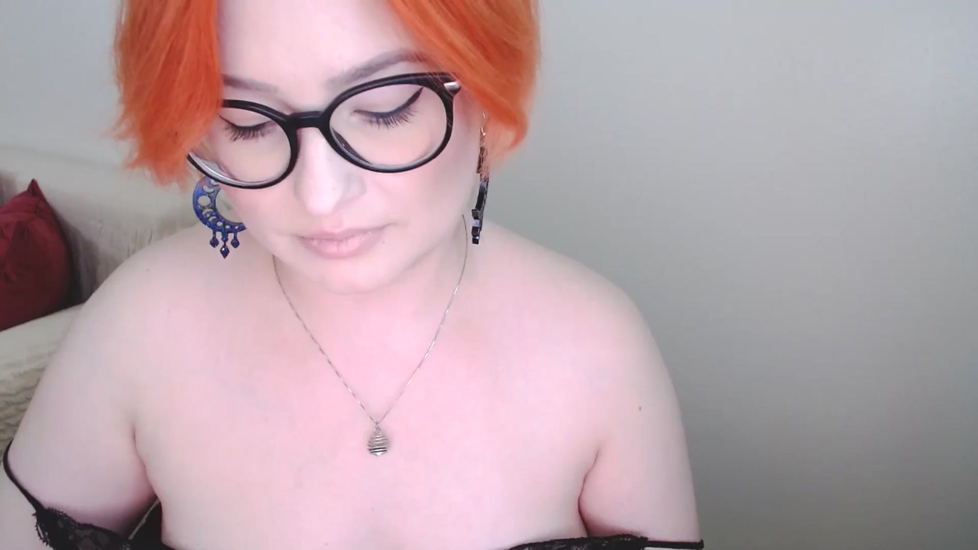 Gallery image thumbnail from EvaStar19's myfreecams stream on, 09/28/2024, 11:39 image 16 of 20
