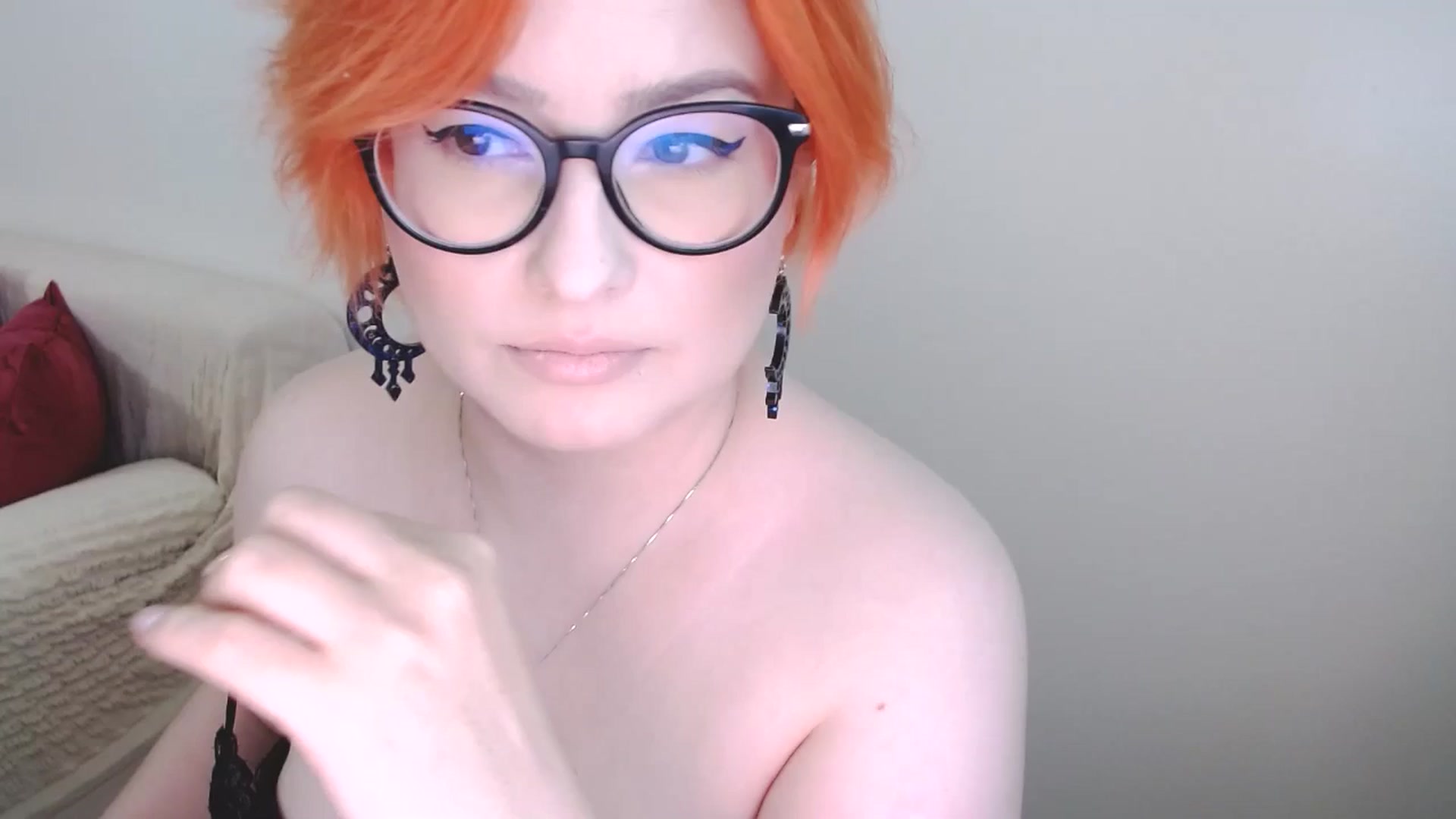 Gallery image thumbnail from EvaStar19's myfreecams stream on, 09/28/2024, 13:10 image 1 of 20