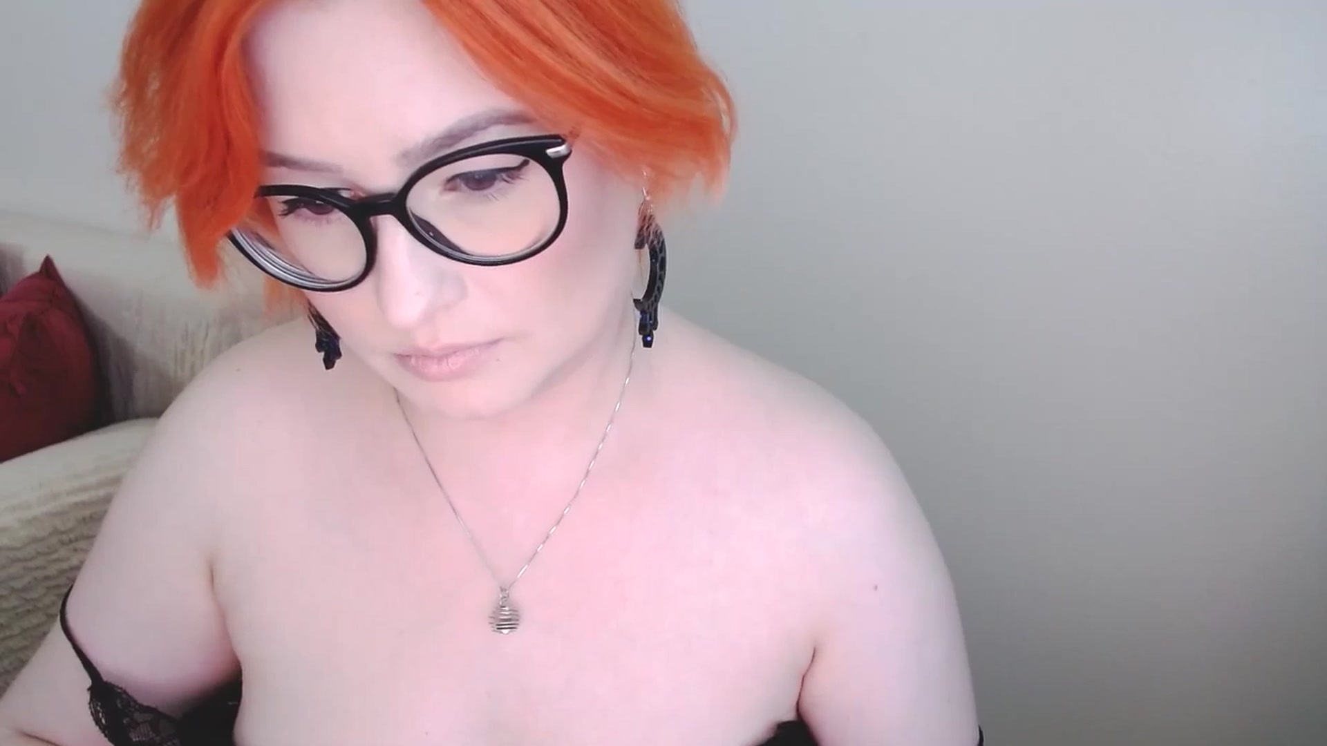 Gallery image thumbnail from EvaStar19's myfreecams stream on, 09/28/2024, 13:10 image 5 of 20