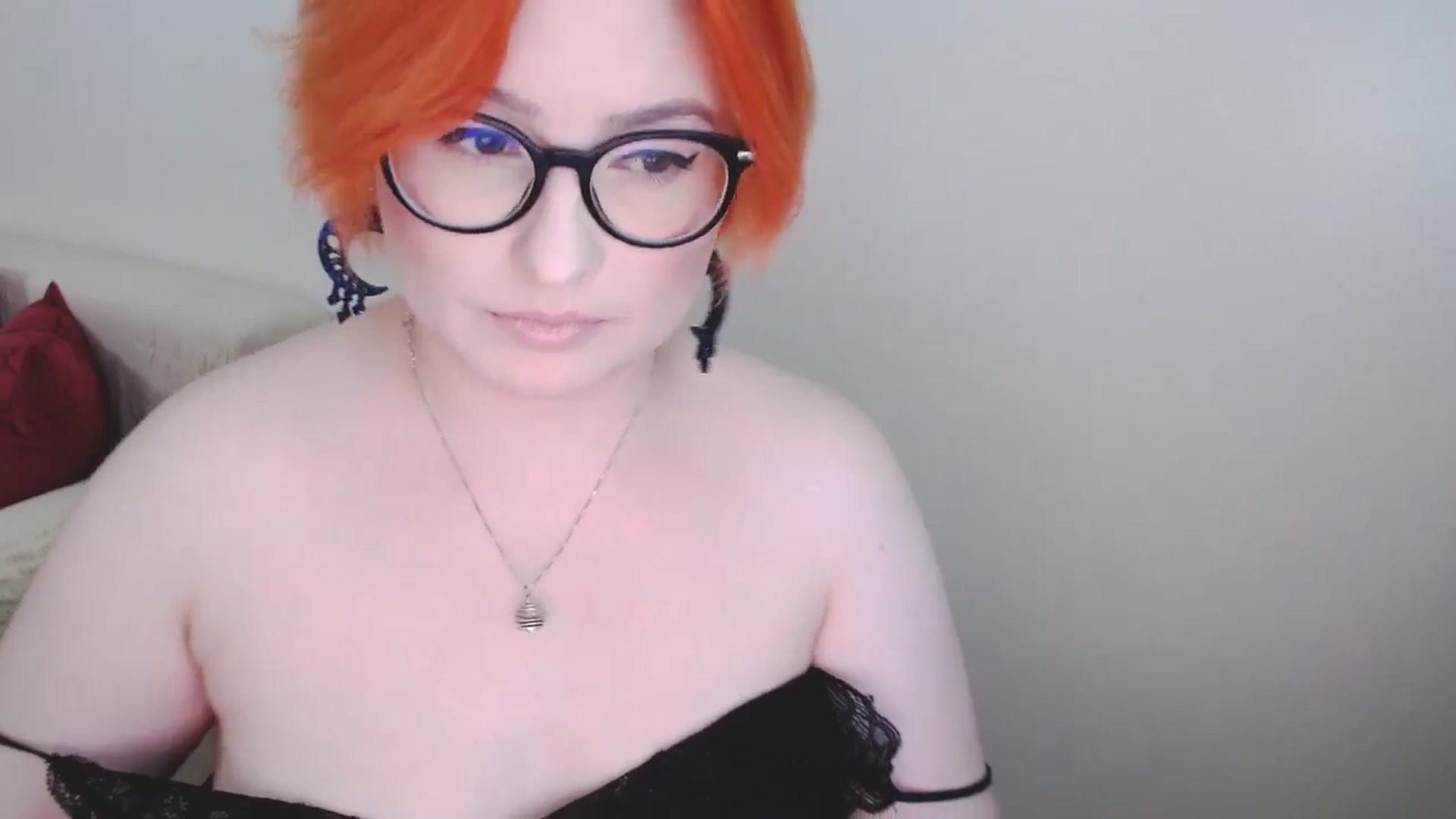 Gallery image thumbnail from EvaStar19's myfreecams stream on, 09/28/2024, 13:10 image 12 of 20