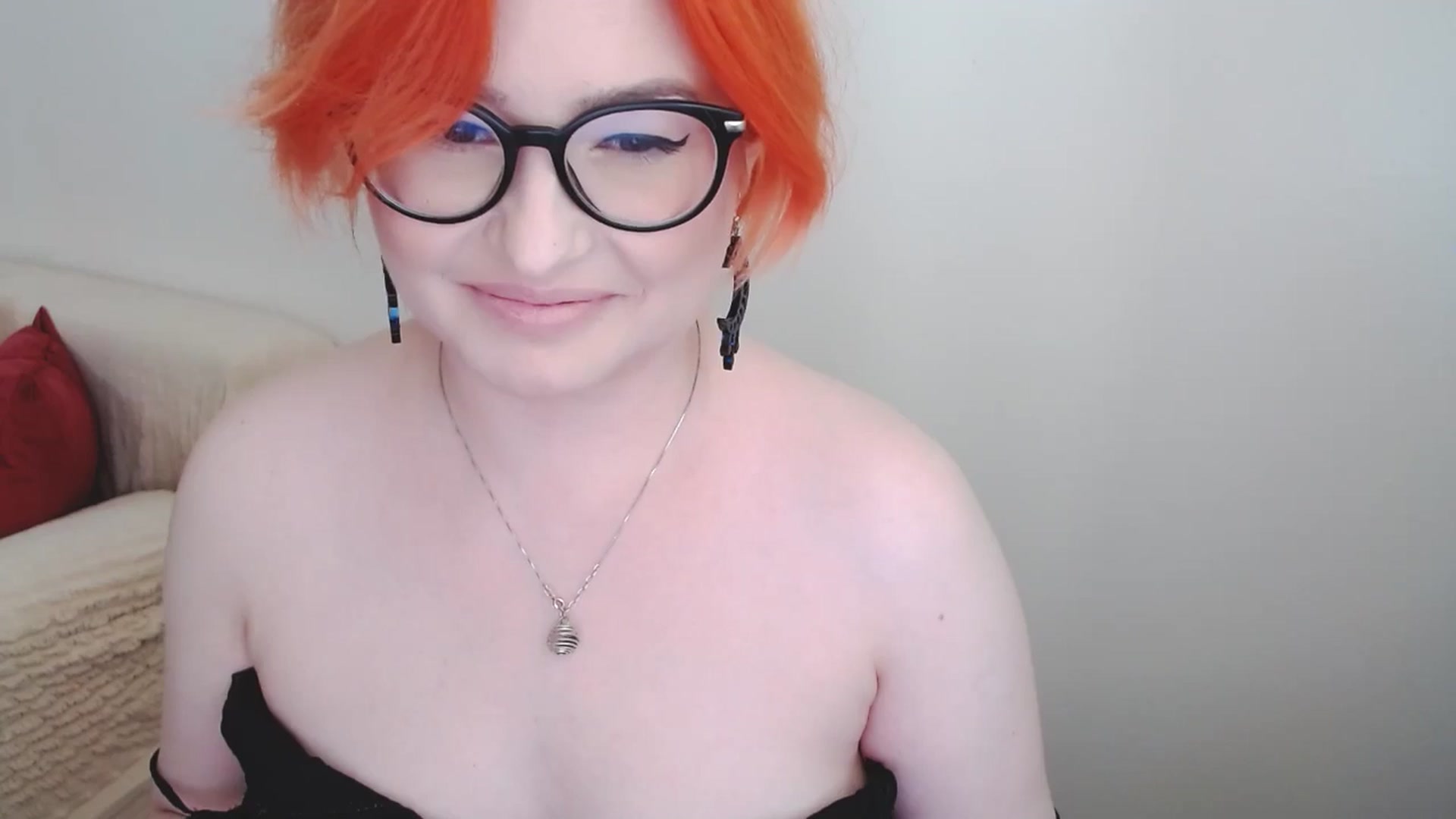Gallery image thumbnail from EvaStar19's myfreecams stream on, 09/28/2024, 15:16 image 6 of 20