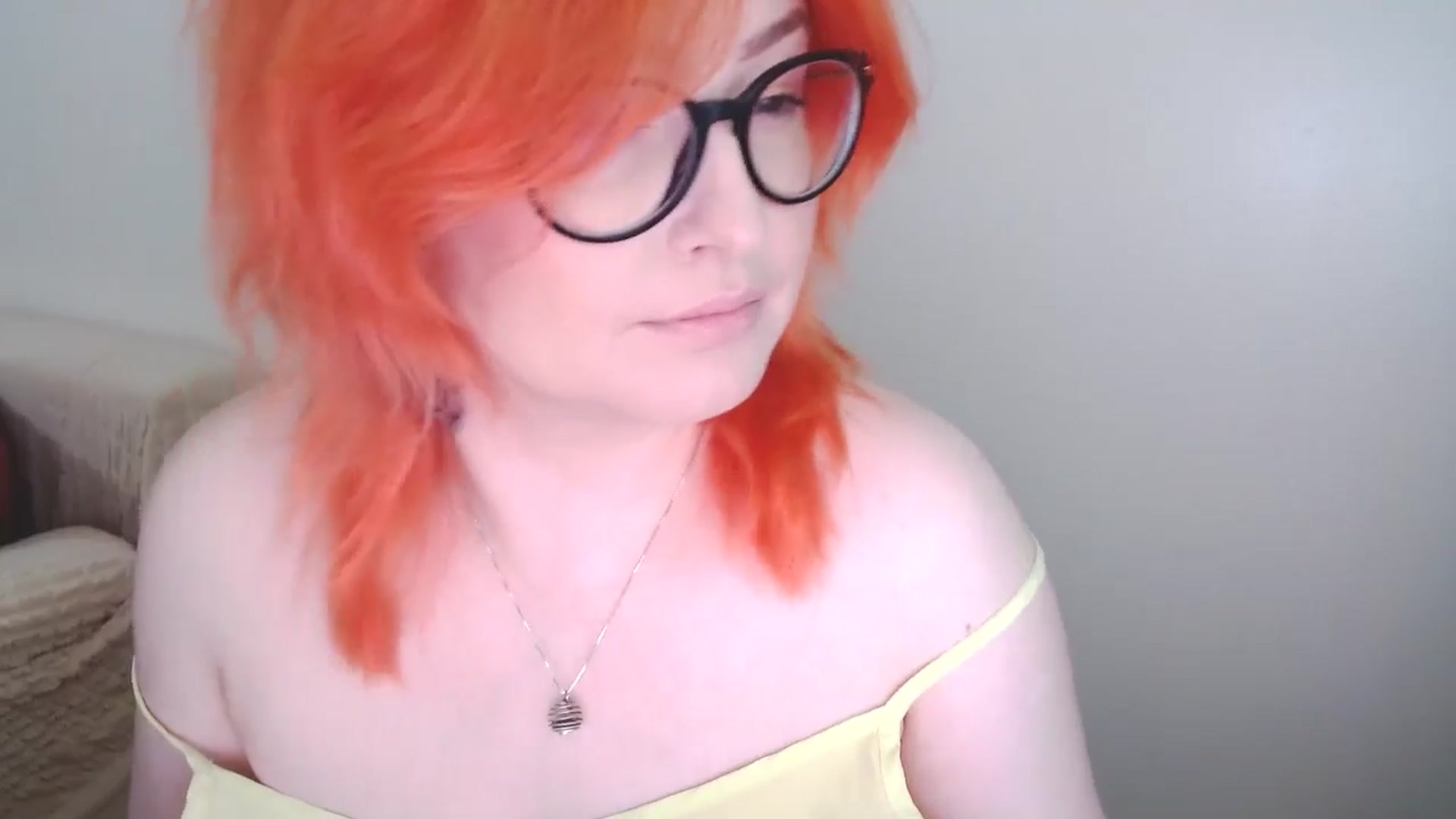 Gallery image thumbnail from EvaStar19's myfreecams stream on, 10/14/2024, 07:47 image 17 of 20