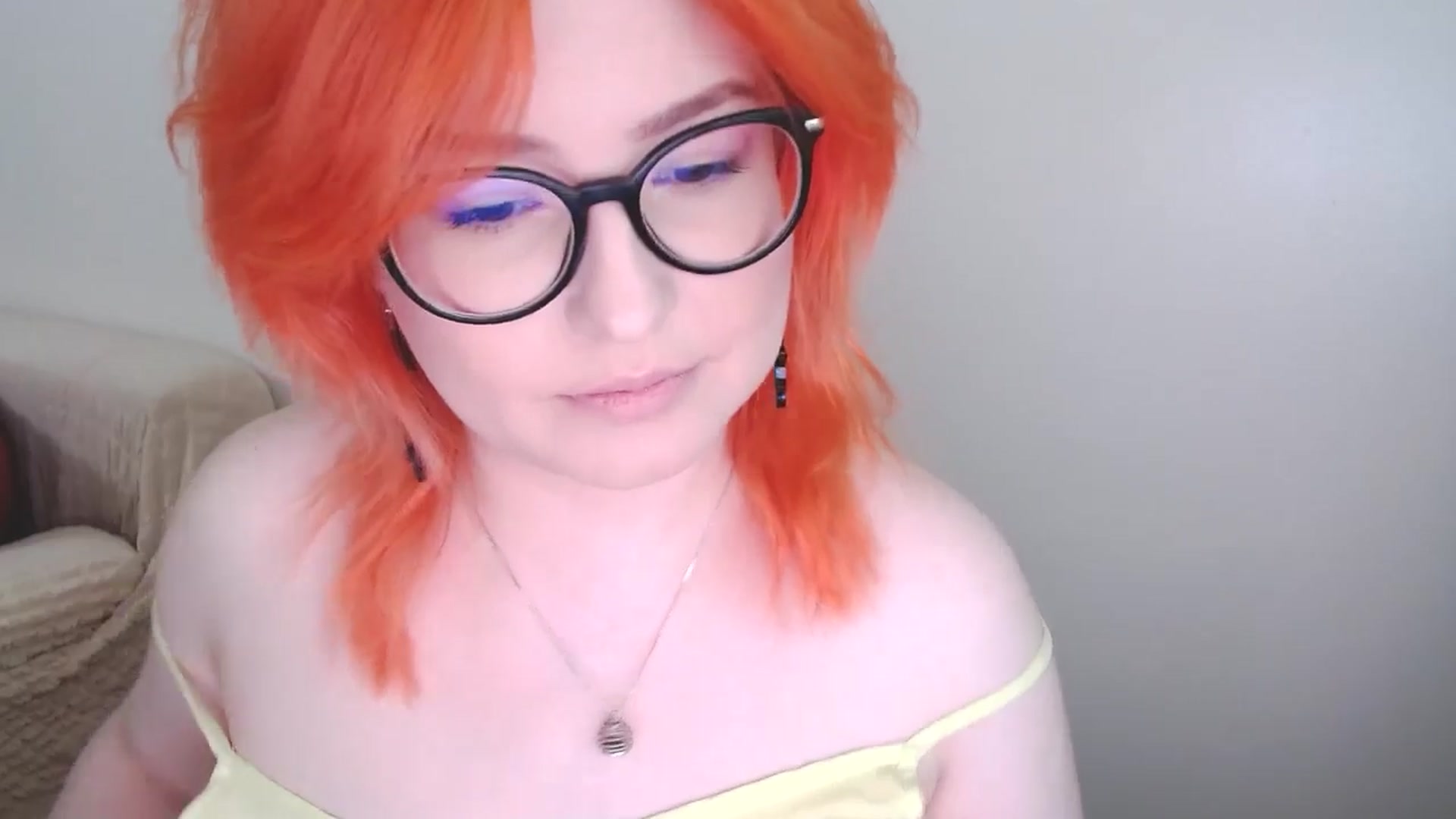 Gallery image thumbnail from EvaStar19's myfreecams stream on, 10/14/2024, 07:47 image 12 of 20