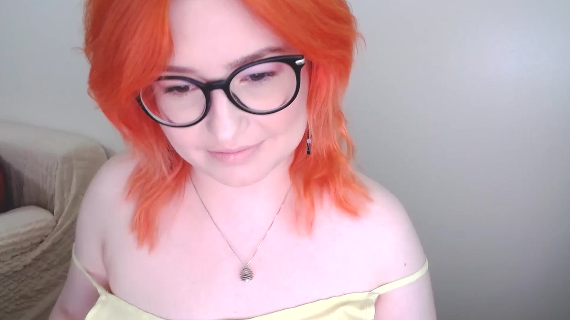 Gallery image thumbnail from EvaStar19's myfreecams stream on, 10/14/2024, 07:47 image 4 of 20