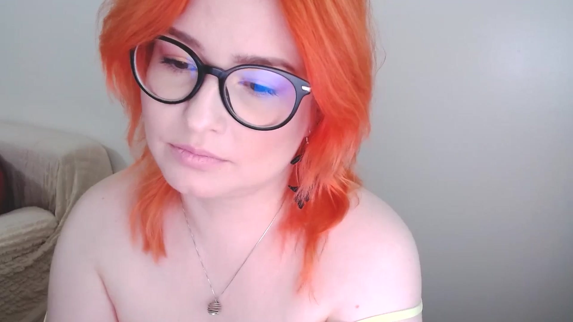 Gallery image thumbnail from EvaStar19's myfreecams stream on, 10/14/2024, 08:40 image 16 of 20