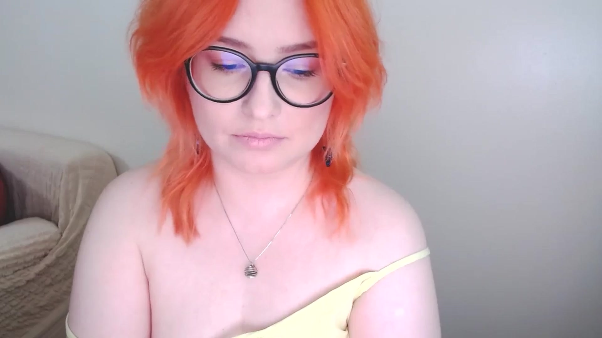 Gallery image thumbnail from EvaStar19's myfreecams stream on, 10/14/2024, 08:40 image 11 of 20