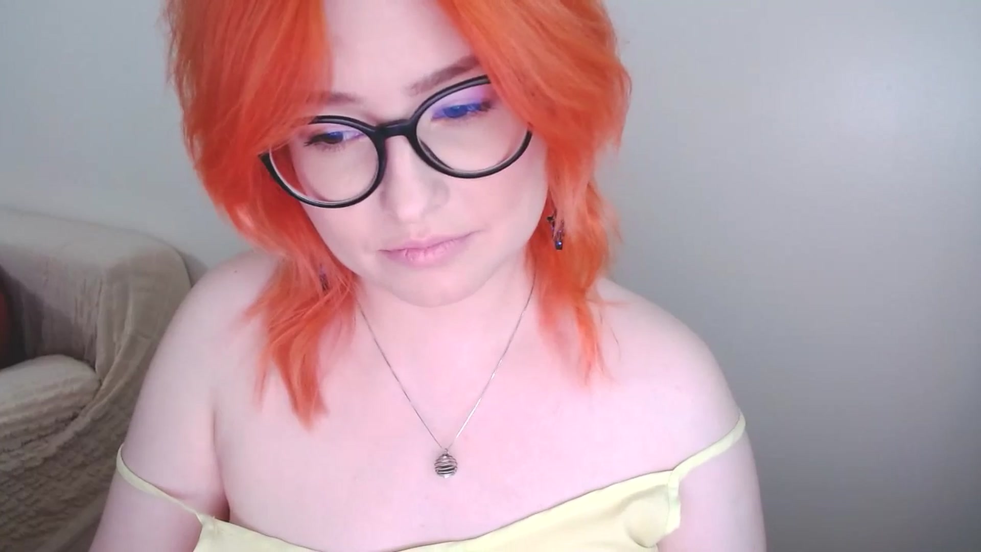 Gallery image thumbnail from EvaStar19's myfreecams stream on, 10/14/2024, 08:40 image 7 of 20