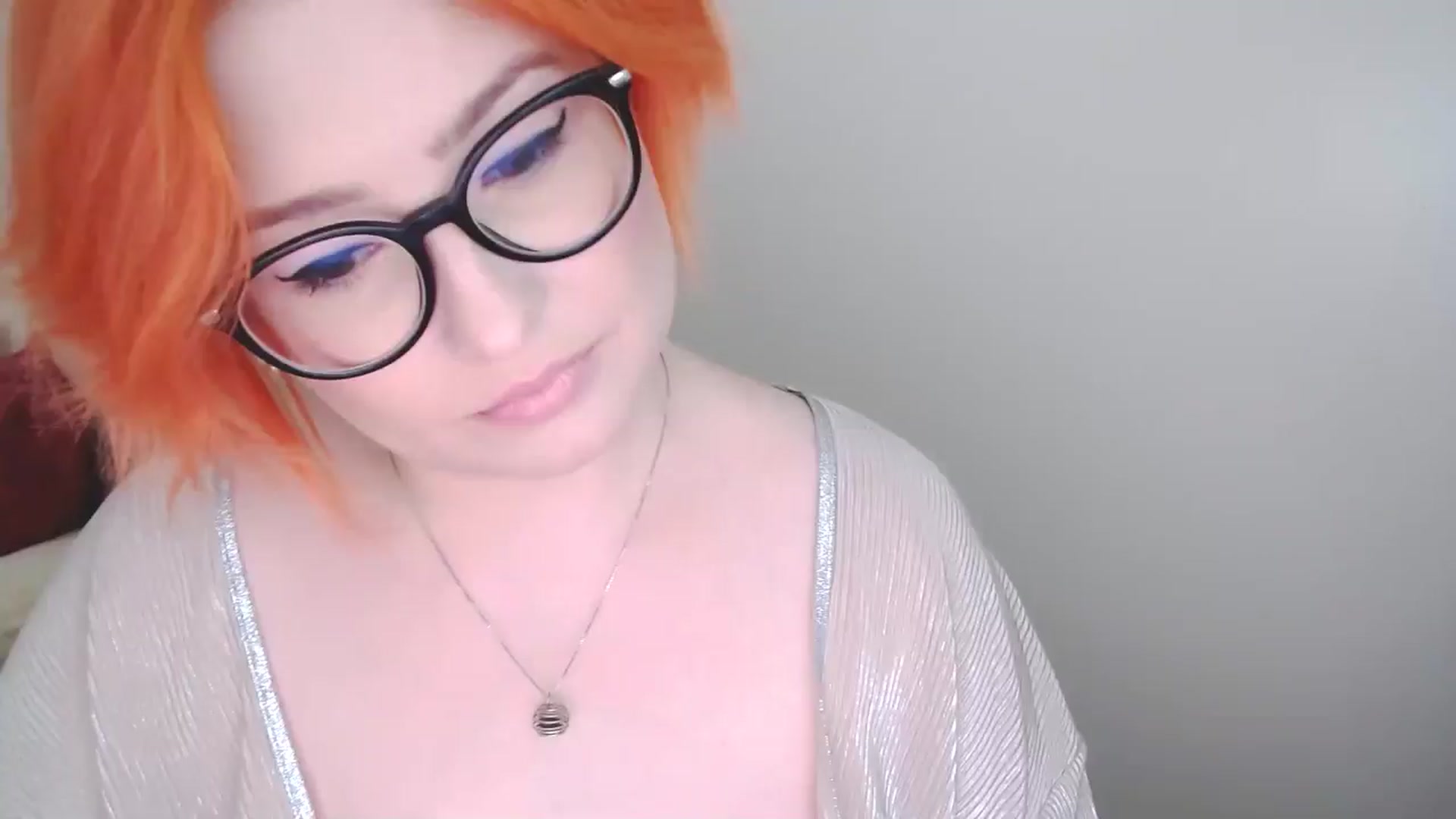 Gallery image thumbnail from EvaStar19's myfreecams stream on, 10/15/2024, 09:02 image 15 of 20