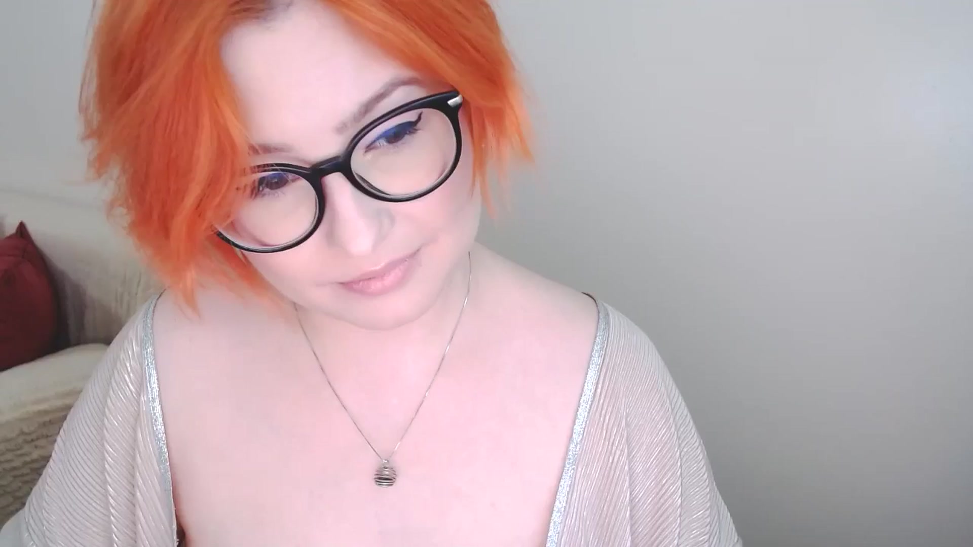 Gallery image thumbnail from EvaStar19's myfreecams stream on, 10/15/2024, 09:02 image 2 of 20