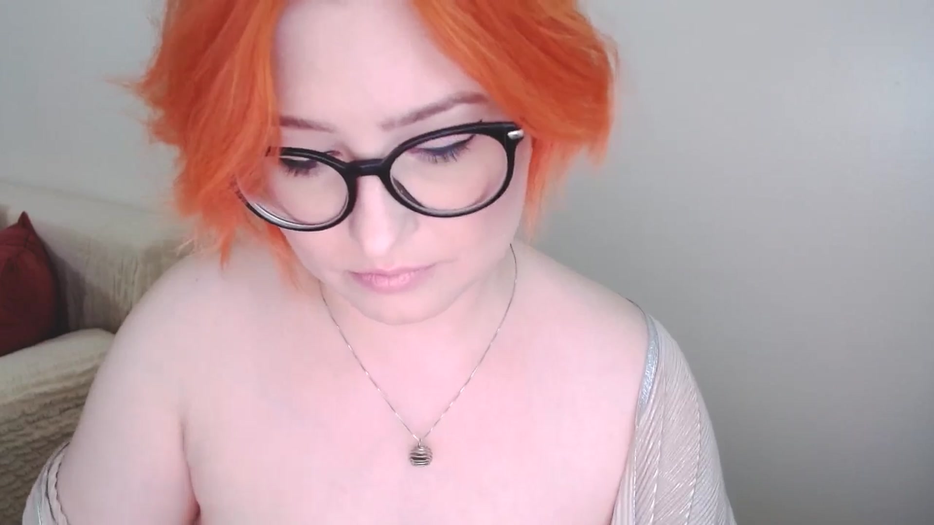 Gallery image thumbnail from EvaStar19's myfreecams stream on, 10/15/2024, 09:02 image 20 of 20
