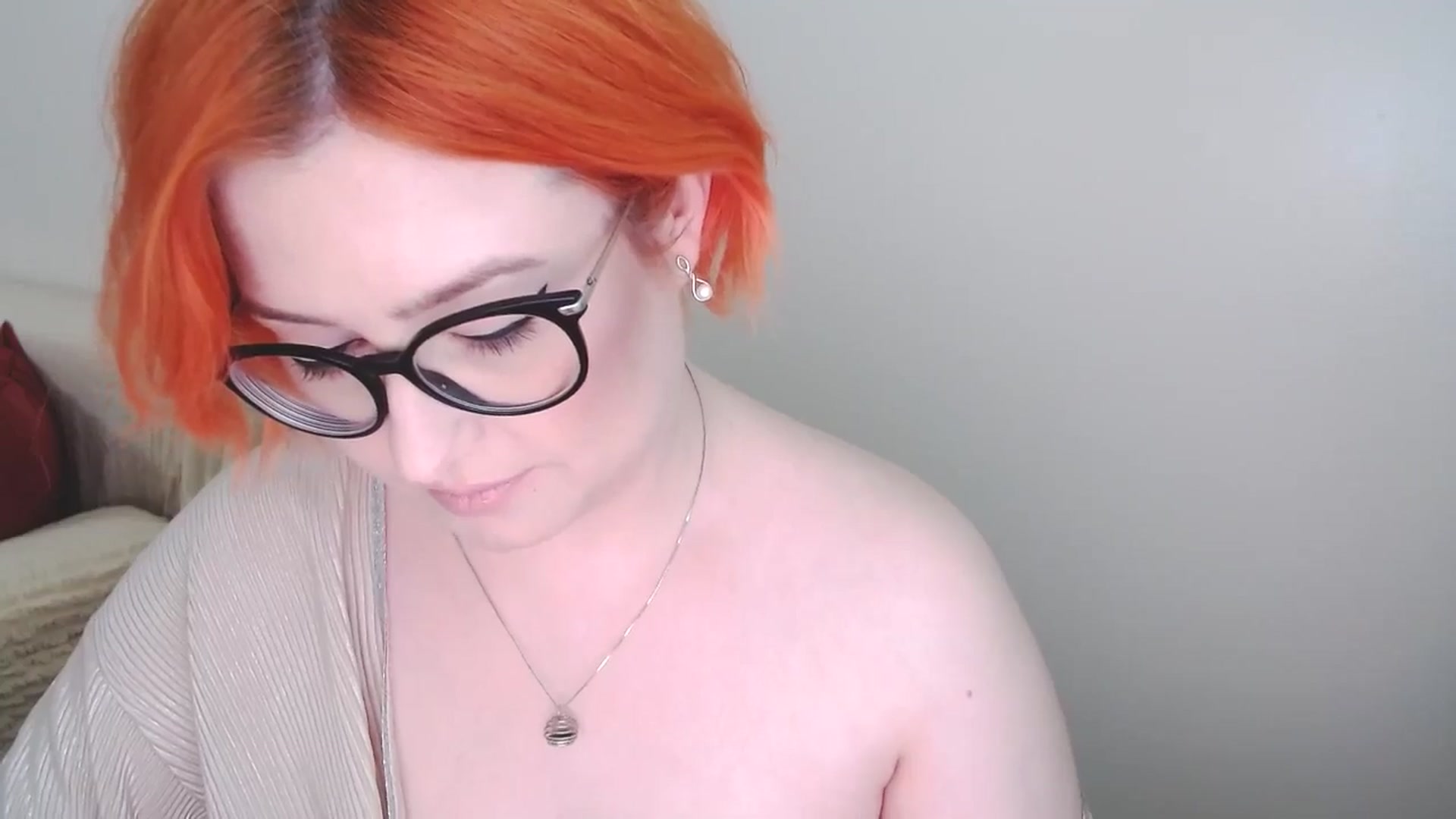 Gallery image thumbnail from EvaStar19's myfreecams stream on, 10/15/2024, 11:19 image 20 of 20