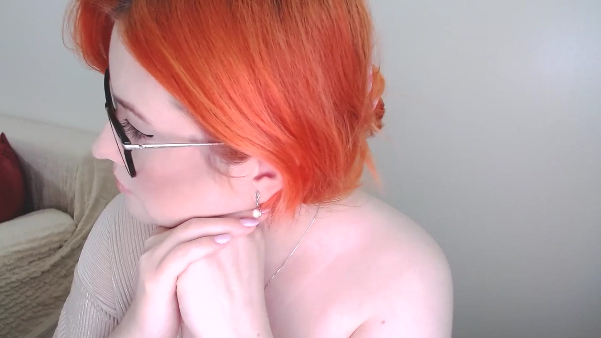 Gallery image thumbnail from EvaStar19's myfreecams stream on, 10/15/2024, 11:19 image 17 of 20