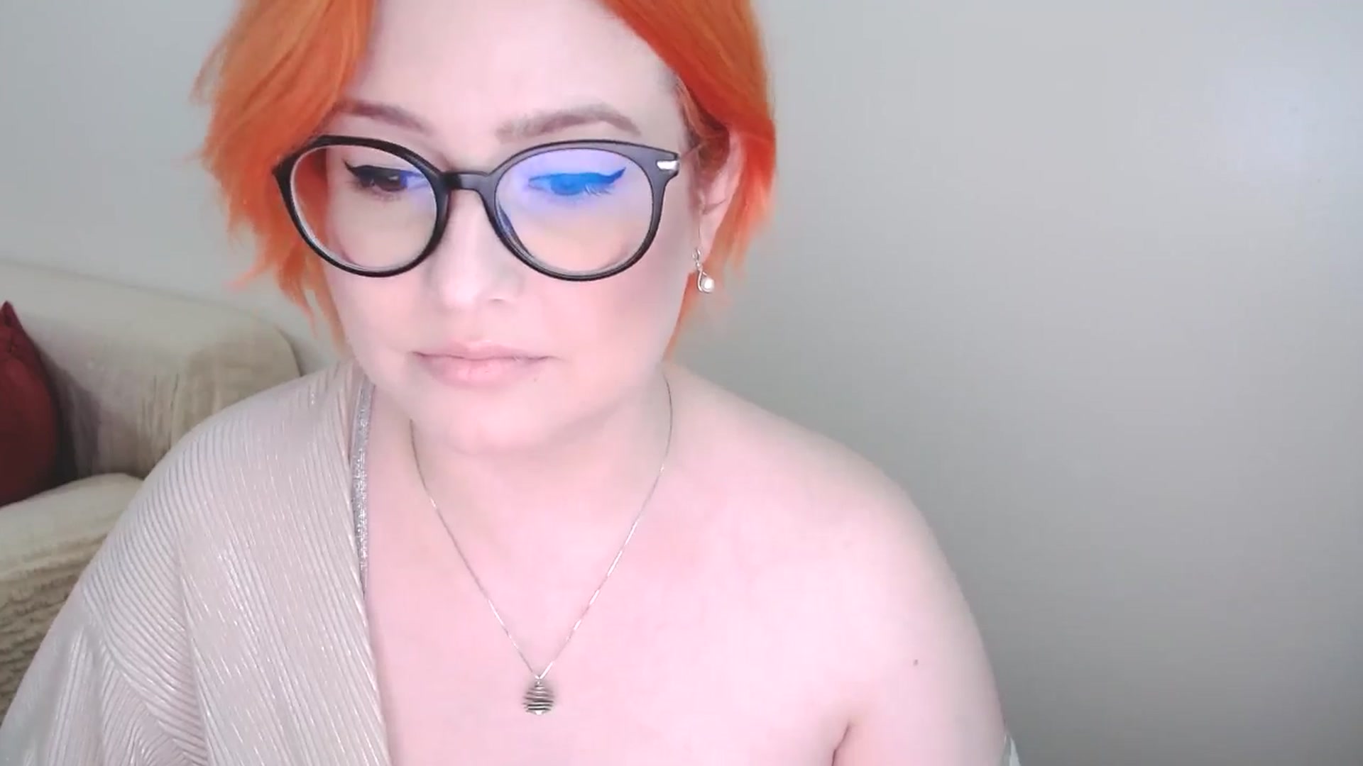 Gallery image thumbnail from EvaStar19's myfreecams stream on, 10/15/2024, 11:19 image 18 of 20