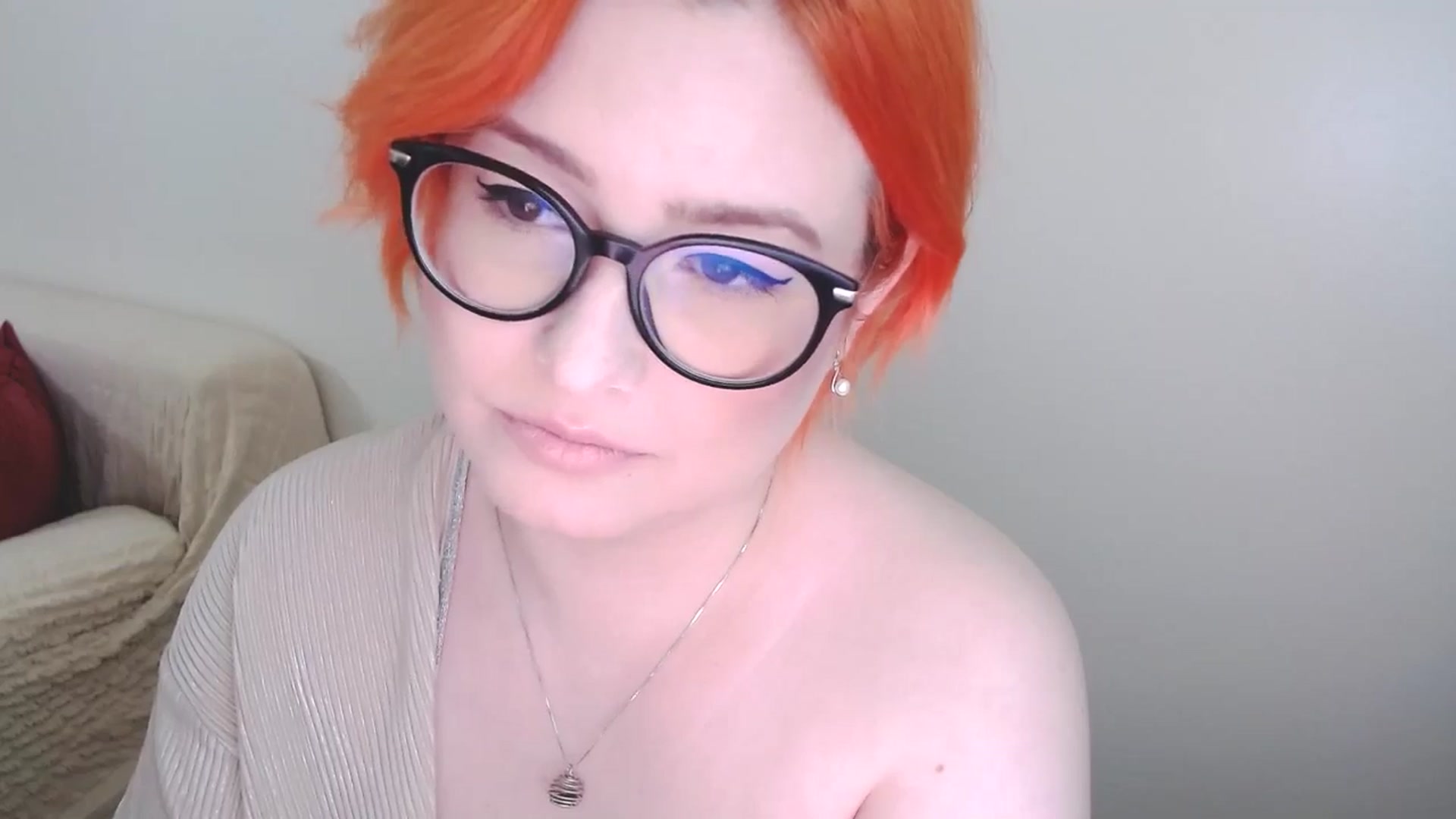 Gallery image thumbnail from EvaStar19's myfreecams stream on, 10/15/2024, 11:19 image 14 of 20