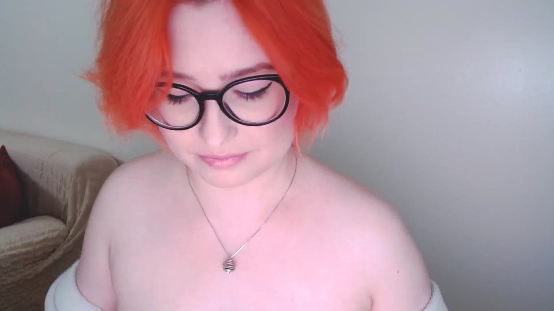 Gallery image thumbnail from EvaStar19's myfreecams stream on, 10/15/2024, 15:12 image 18 of 20
