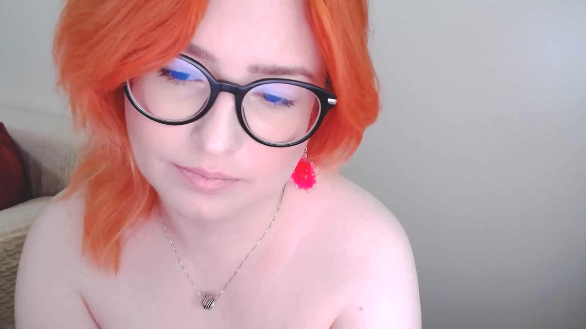 Gallery image thumbnail from EvaStar19's myfreecams stream on, 10/16/2024, 08:26 image 13 of 20