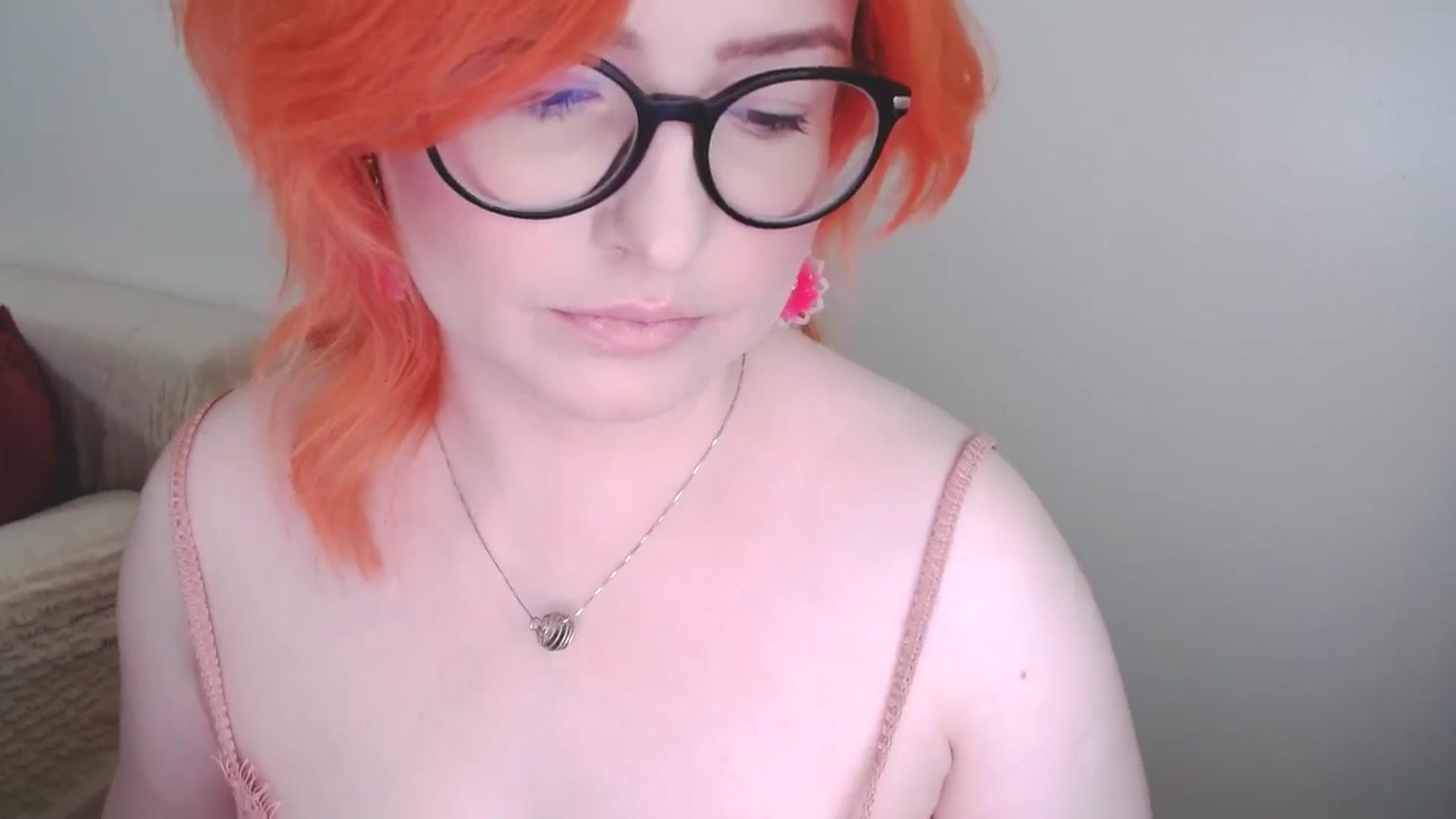 Gallery image thumbnail from EvaStar19's myfreecams stream on, 10/16/2024, 08:26 image 4 of 20