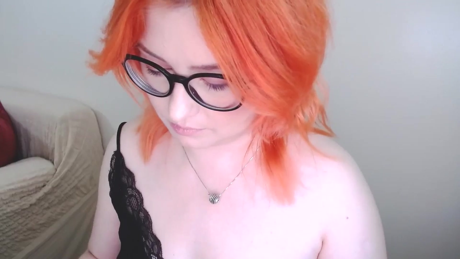 Gallery image thumbnail from EvaStar19's myfreecams stream on, 10/17/2024, 08:26 image 4 of 20