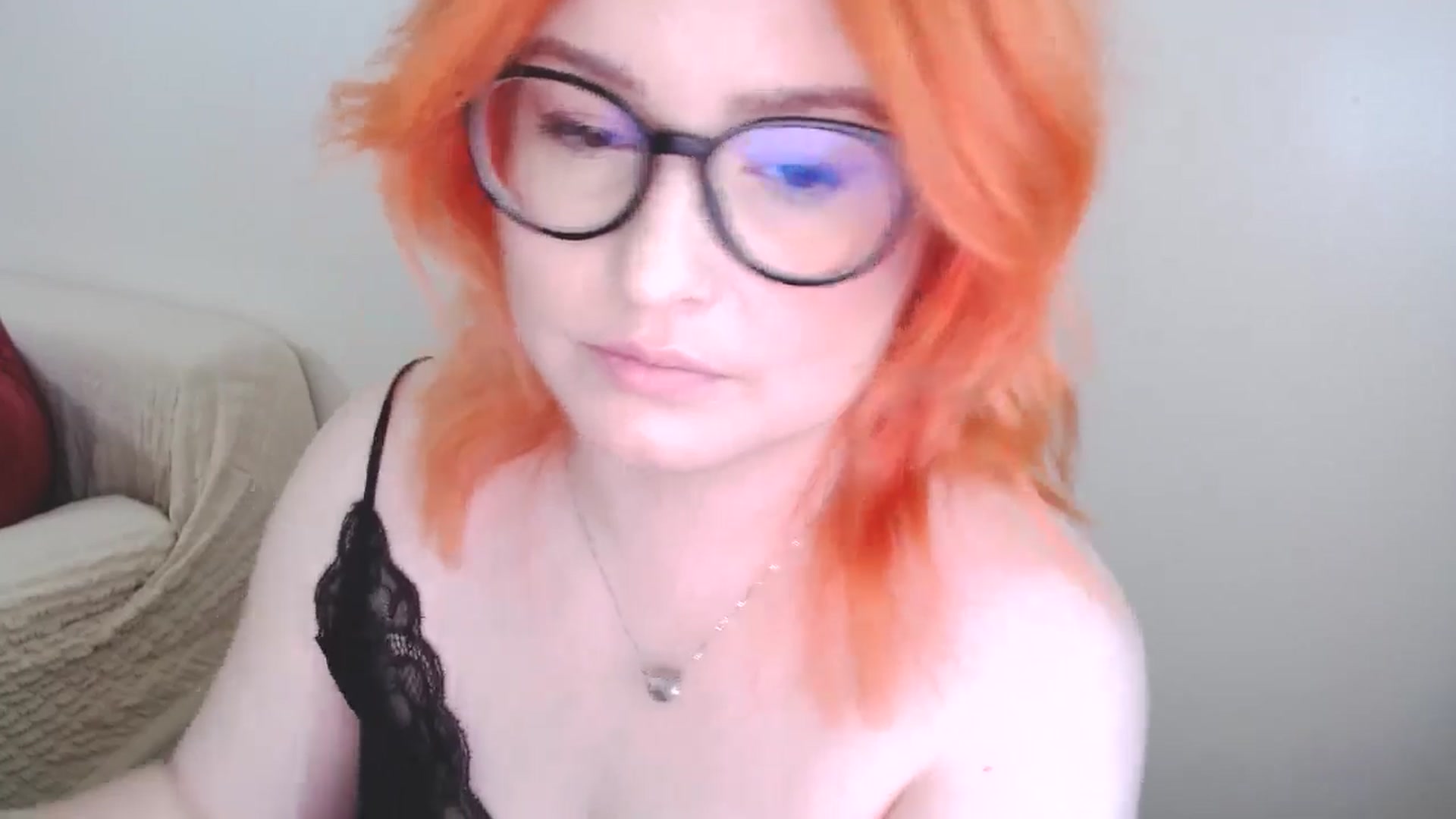 Gallery image thumbnail from EvaStar19's myfreecams stream on, 10/17/2024, 08:26 image 3 of 20