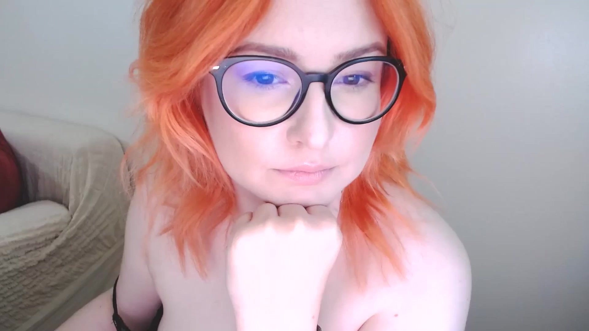 Gallery image thumbnail from EvaStar19's myfreecams stream on, 10/17/2024, 08:26 image 14 of 20