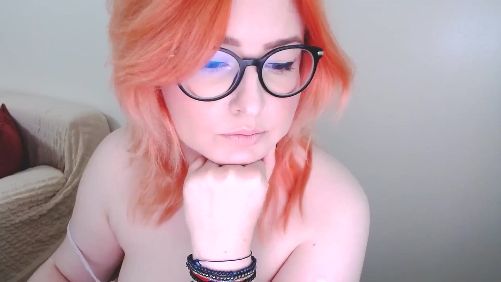 Gallery image thumbnail from EvaStar19's myfreecams stream on, 11/11/2024, 09:37 image 9 of 20