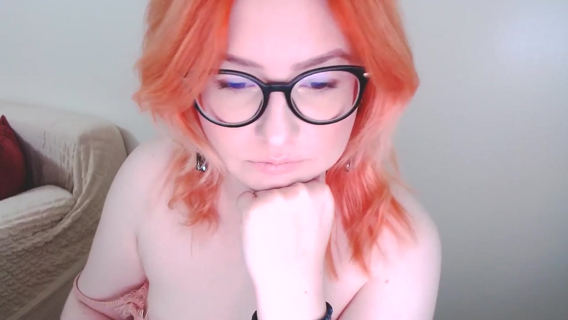 Gallery image thumbnail from EvaStar19's myfreecams stream on, 11/12/2024, 08:16 image 16 of 20