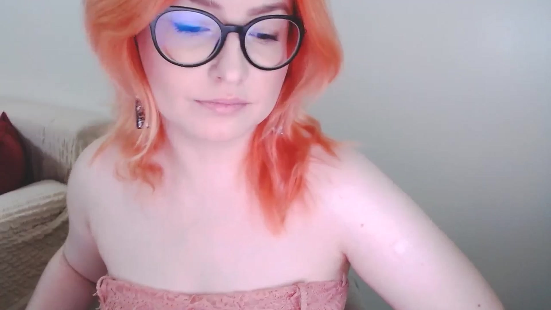 Gallery image thumbnail from EvaStar19's myfreecams stream on, 11/12/2024, 09:14 image 19 of 20