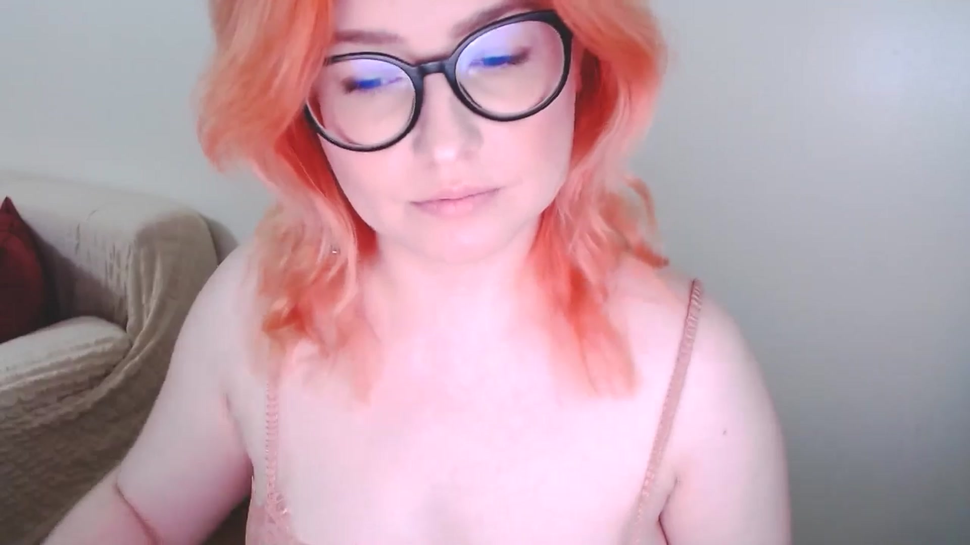 Gallery image thumbnail from EvaStar19's myfreecams stream on, 11/12/2024, 09:49 image 15 of 20