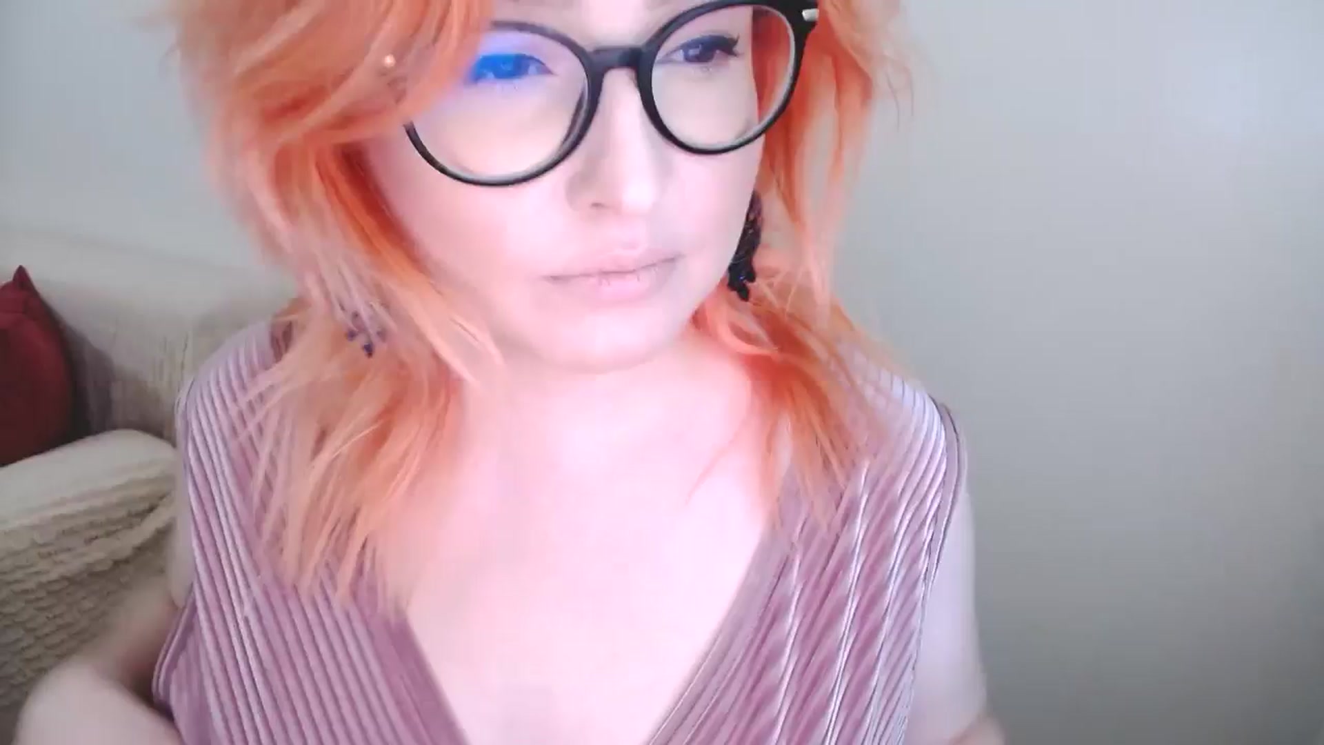 Gallery image thumbnail from EvaStar19's myfreecams stream on, 11/17/2024, 12:50 image 1 of 20