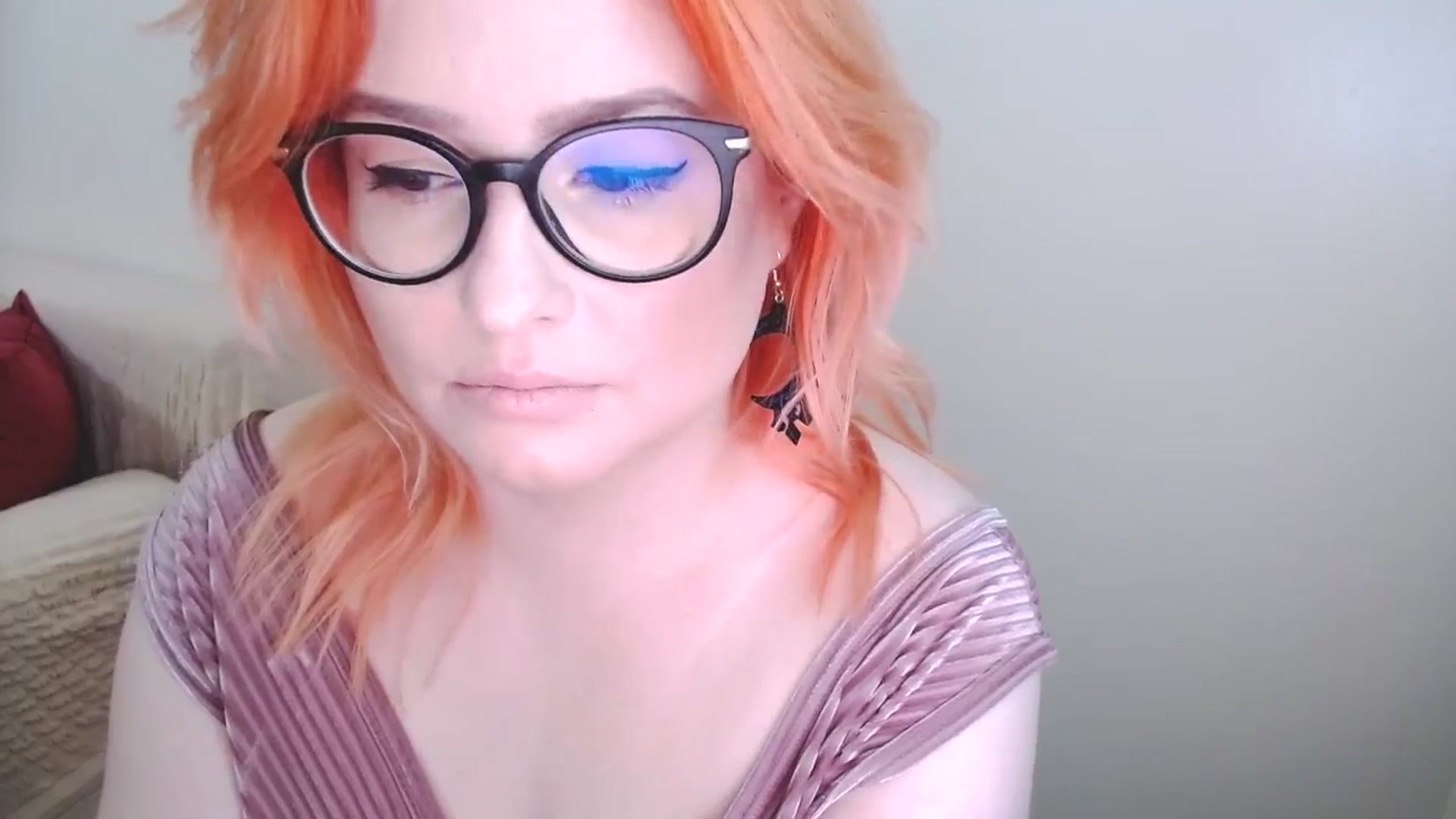 Gallery image thumbnail from EvaStar19's myfreecams stream on, 11/17/2024, 12:50 image 2 of 20