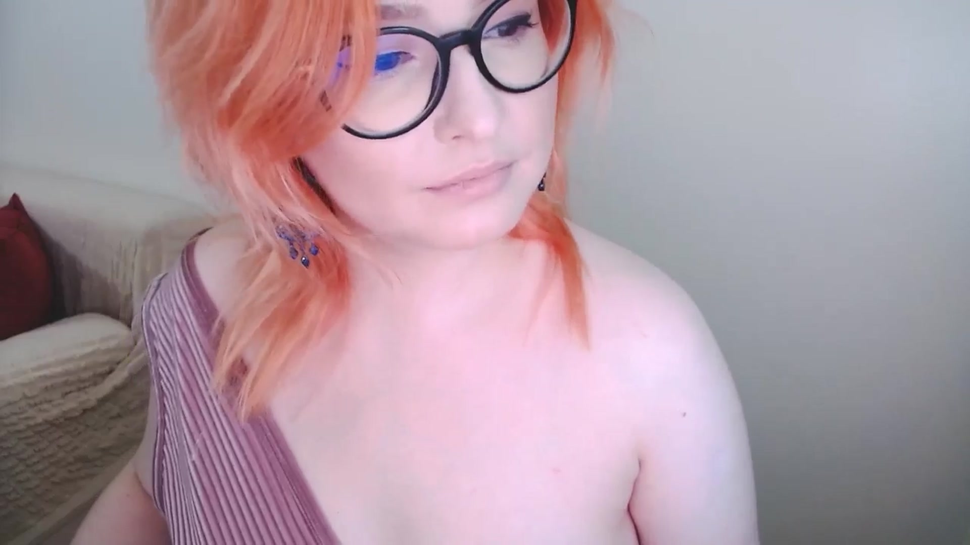 Gallery image thumbnail from EvaStar19's myfreecams stream on, 11/17/2024, 12:50 image 12 of 20