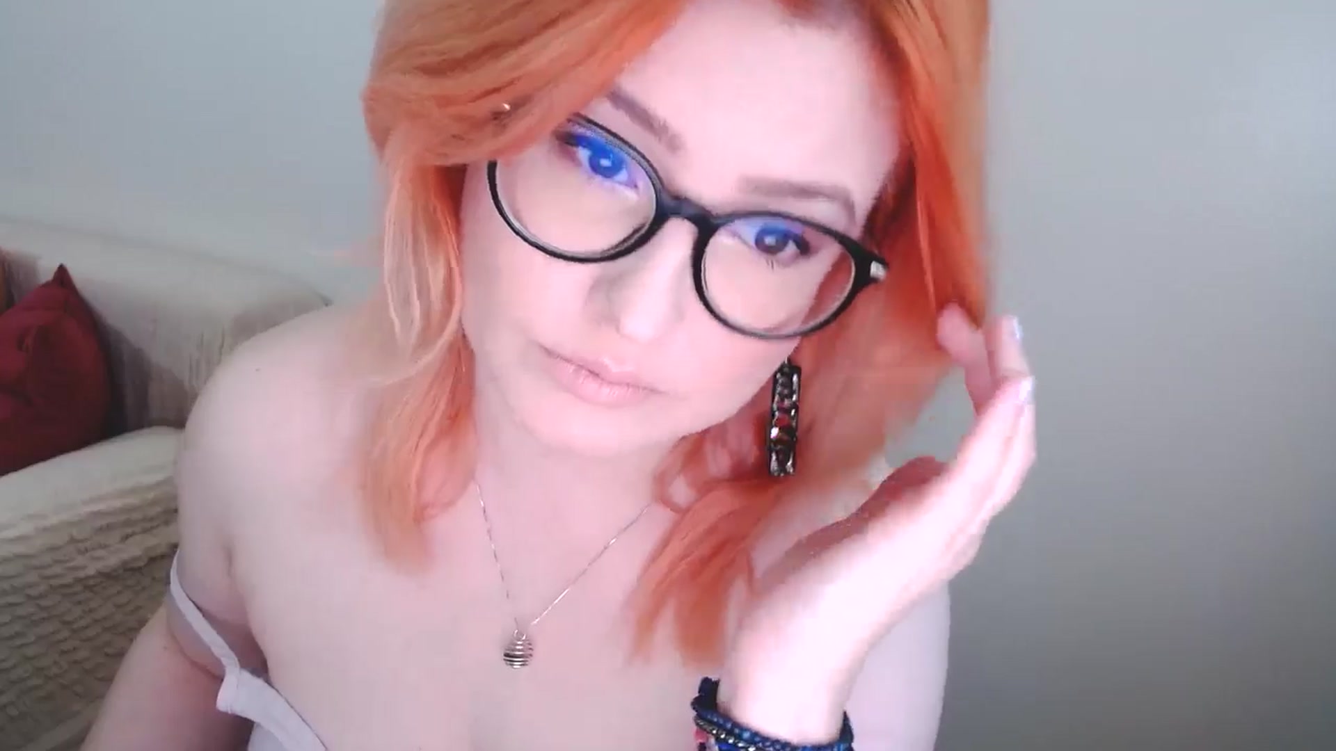 Gallery image thumbnail from EvaStar19's myfreecams stream on, 11/24/2024, 12:33 image 4 of 20