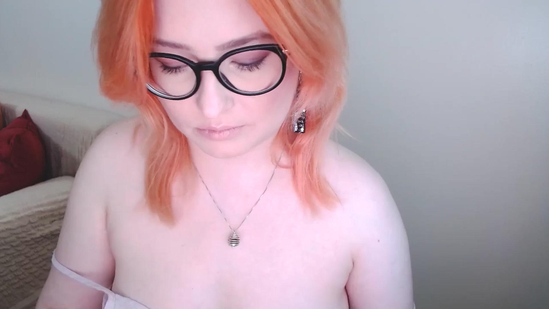 Gallery image thumbnail from EvaStar19's myfreecams stream on, 11/24/2024, 12:33 image 13 of 20