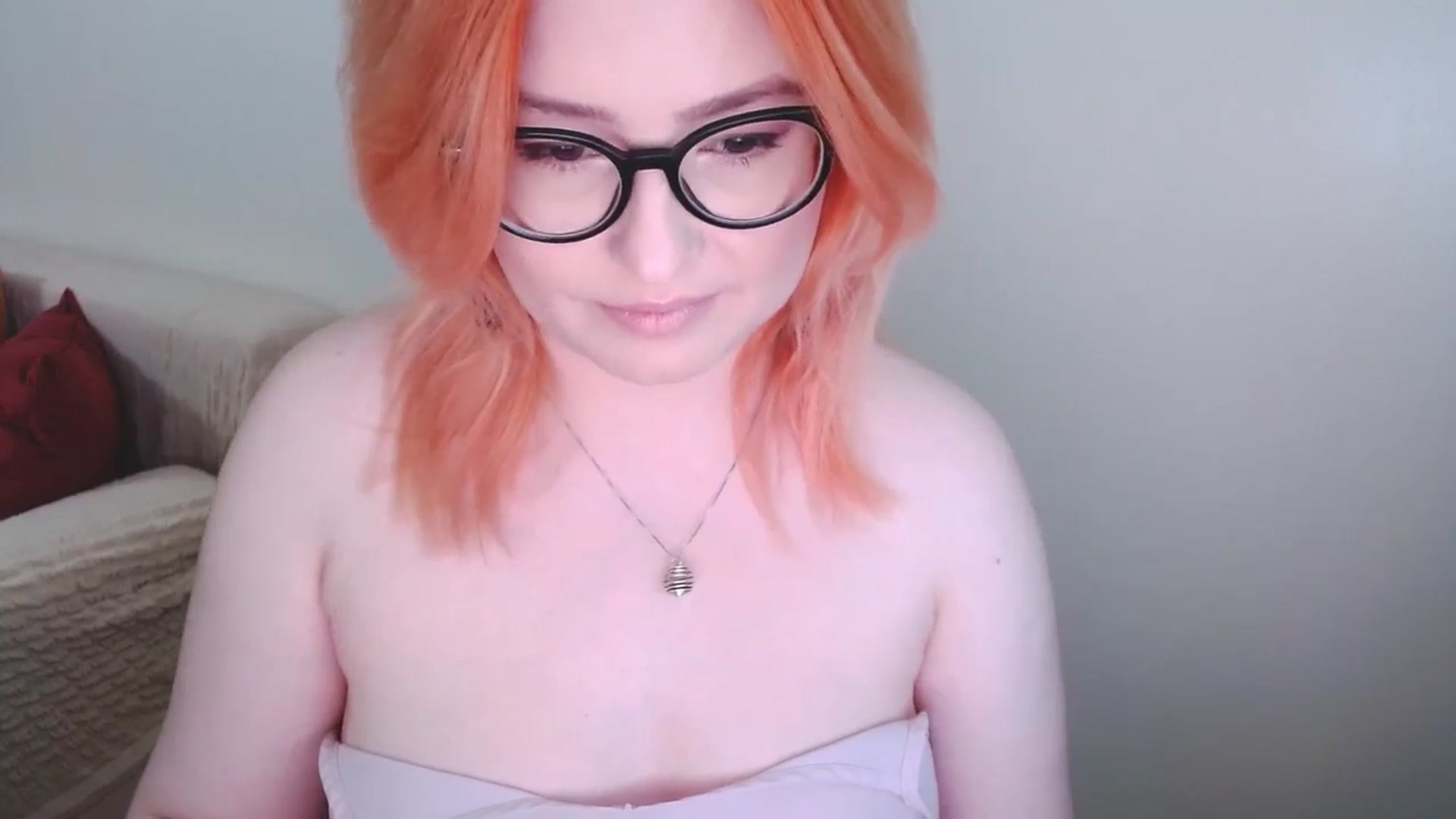 Gallery image thumbnail from EvaStar19's myfreecams stream on, 11/24/2024, 13:13 image 19 of 20