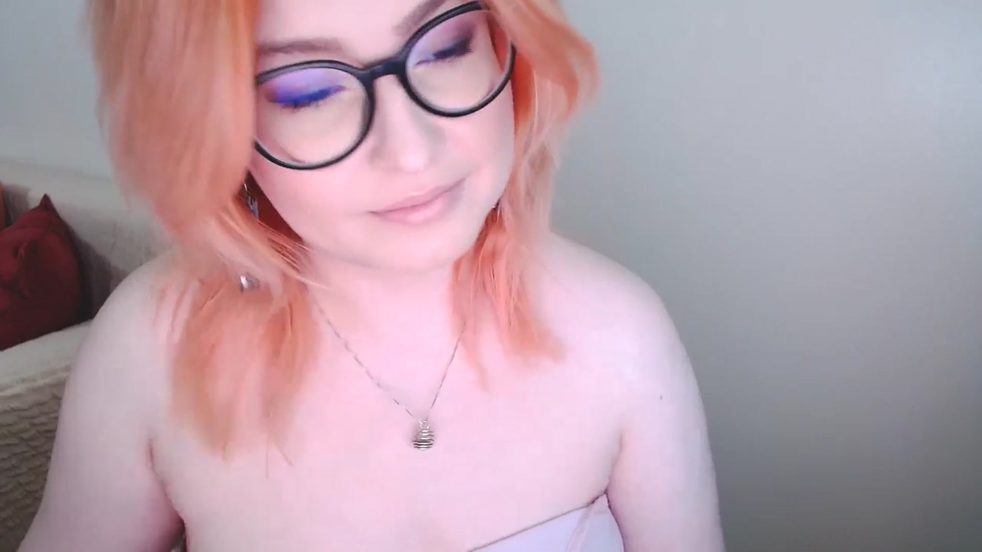 Gallery image thumbnail from EvaStar19's myfreecams stream on, 11/24/2024, 13:13 image 8 of 20