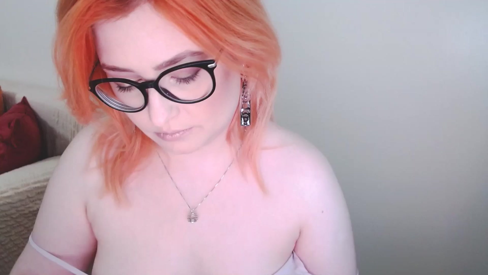 Gallery image thumbnail from EvaStar19's myfreecams stream on, 11/24/2024, 14:15 image 1 of 20