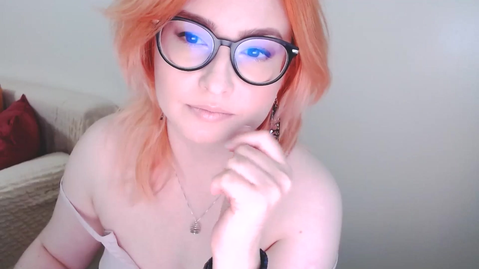 Gallery image thumbnail from EvaStar19's myfreecams stream on, 11/24/2024, 14:15 image 10 of 20