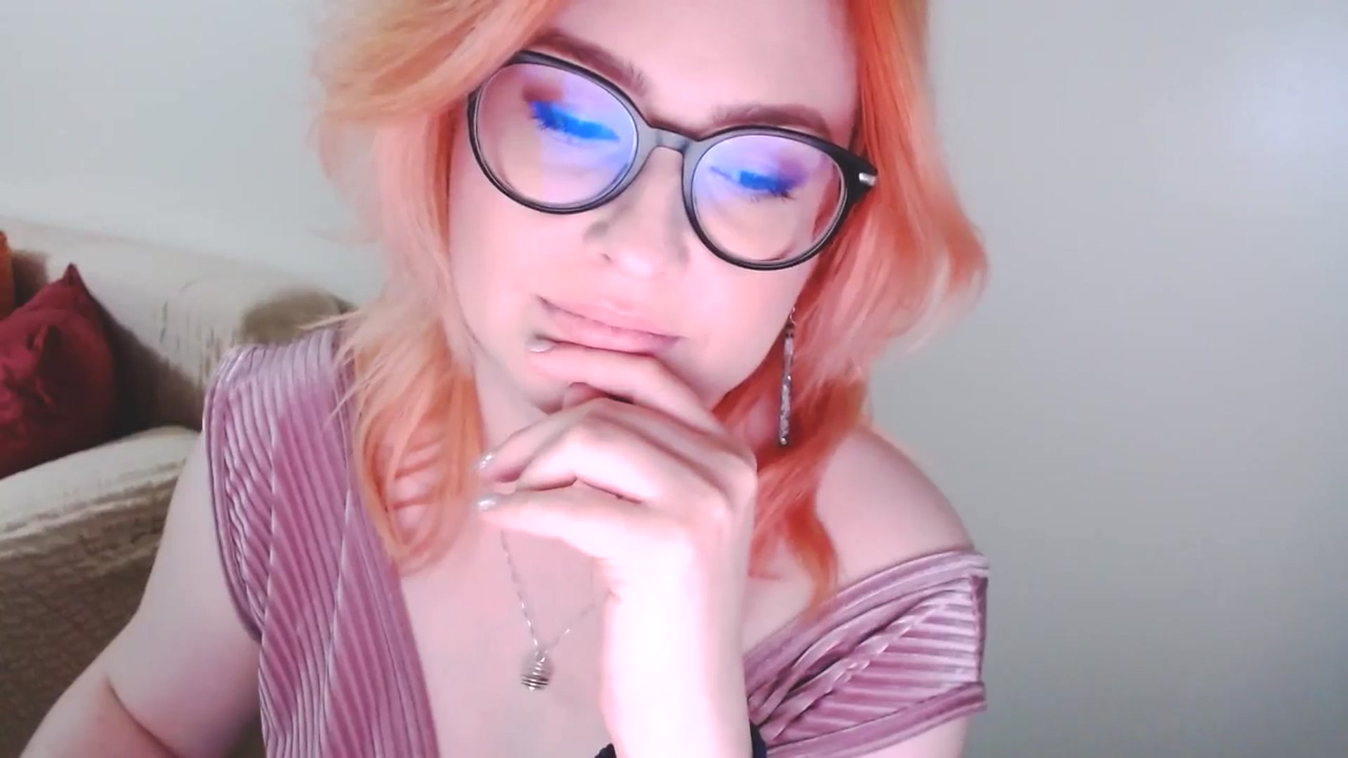 Gallery image thumbnail from EvaStar19's myfreecams stream on, 11/24/2024, 16:14 image 13 of 20