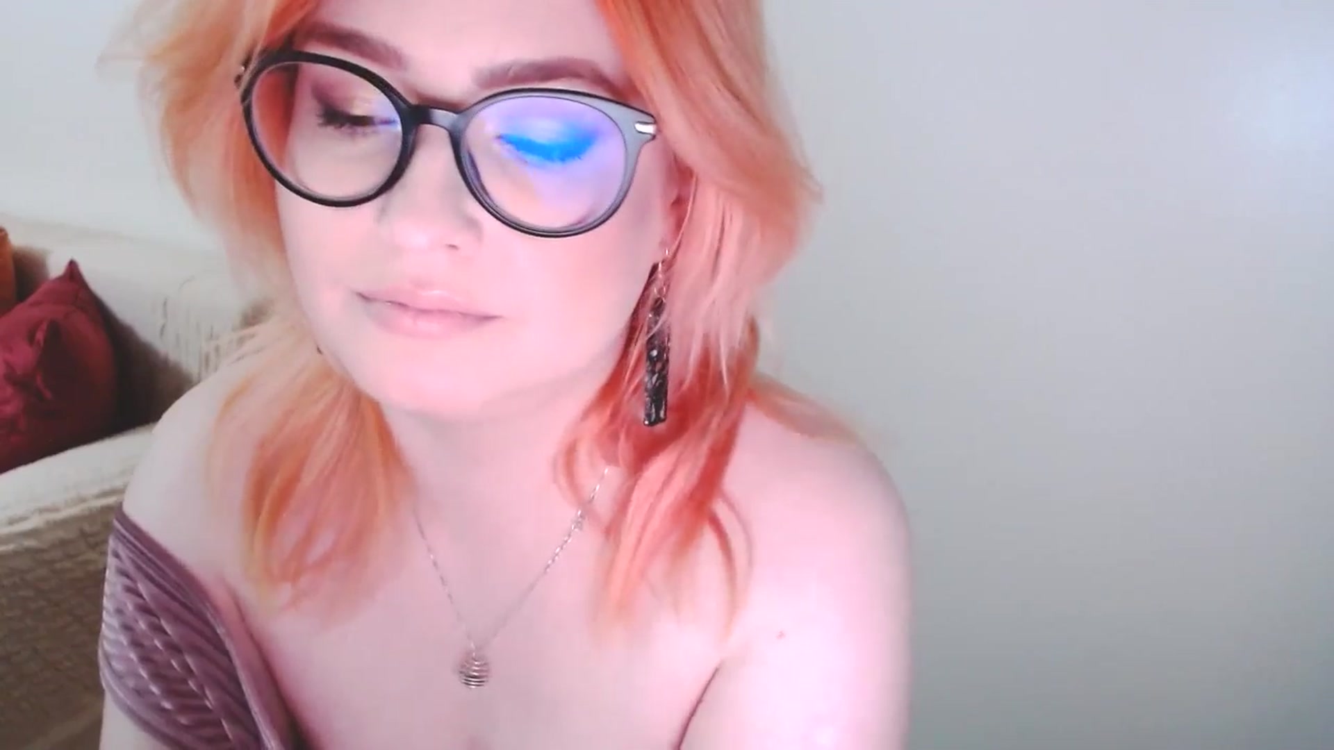 Gallery image thumbnail from EvaStar19's myfreecams stream on, 11/24/2024, 16:14 image 3 of 20